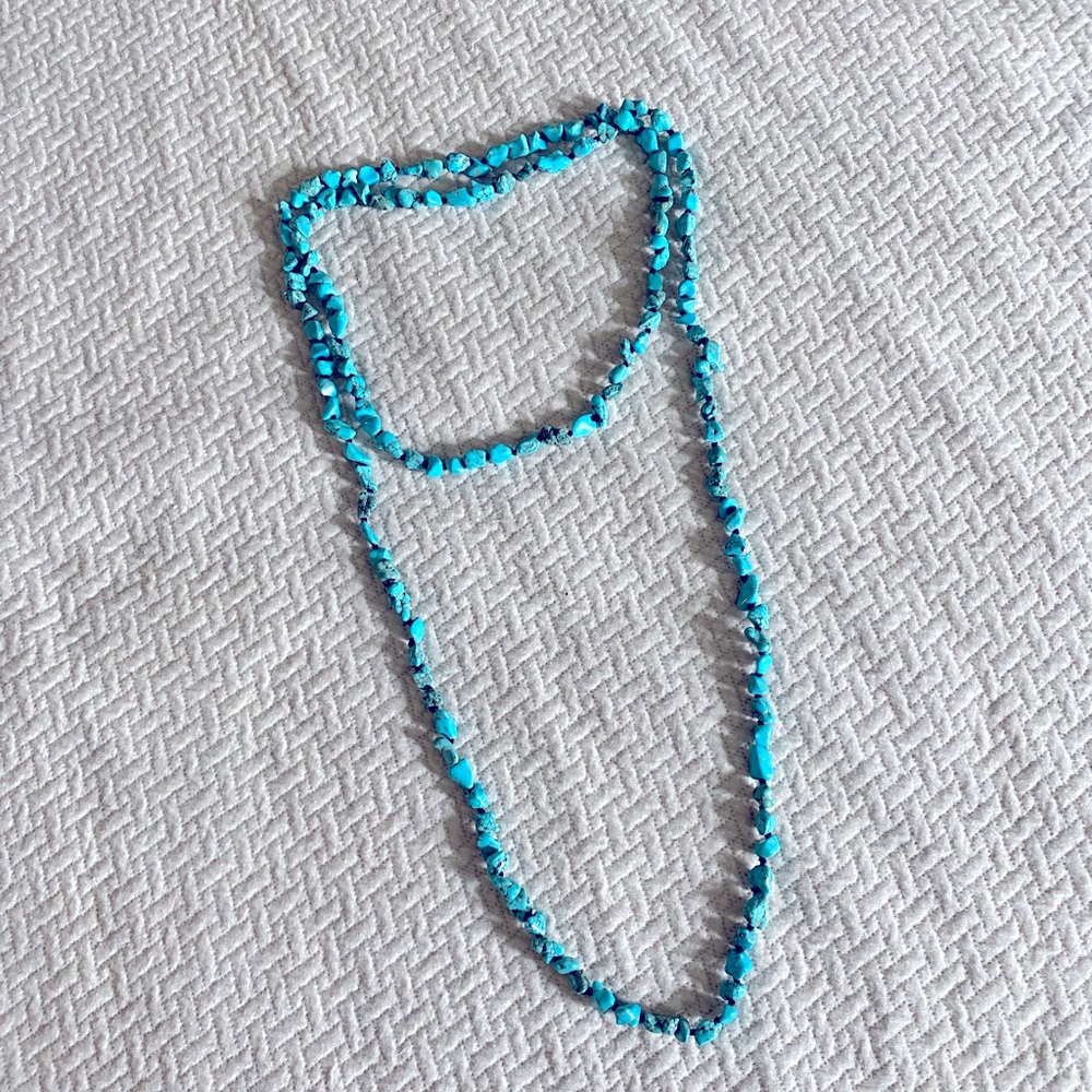 Gorgeous NWOT Long Turquoise Necklace